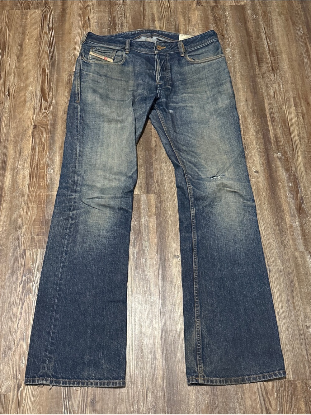 Diesell Zatiny Bootcut Jeans Men's 30x32 Mid Rise Y2K Designer Denim in Oruss Wa